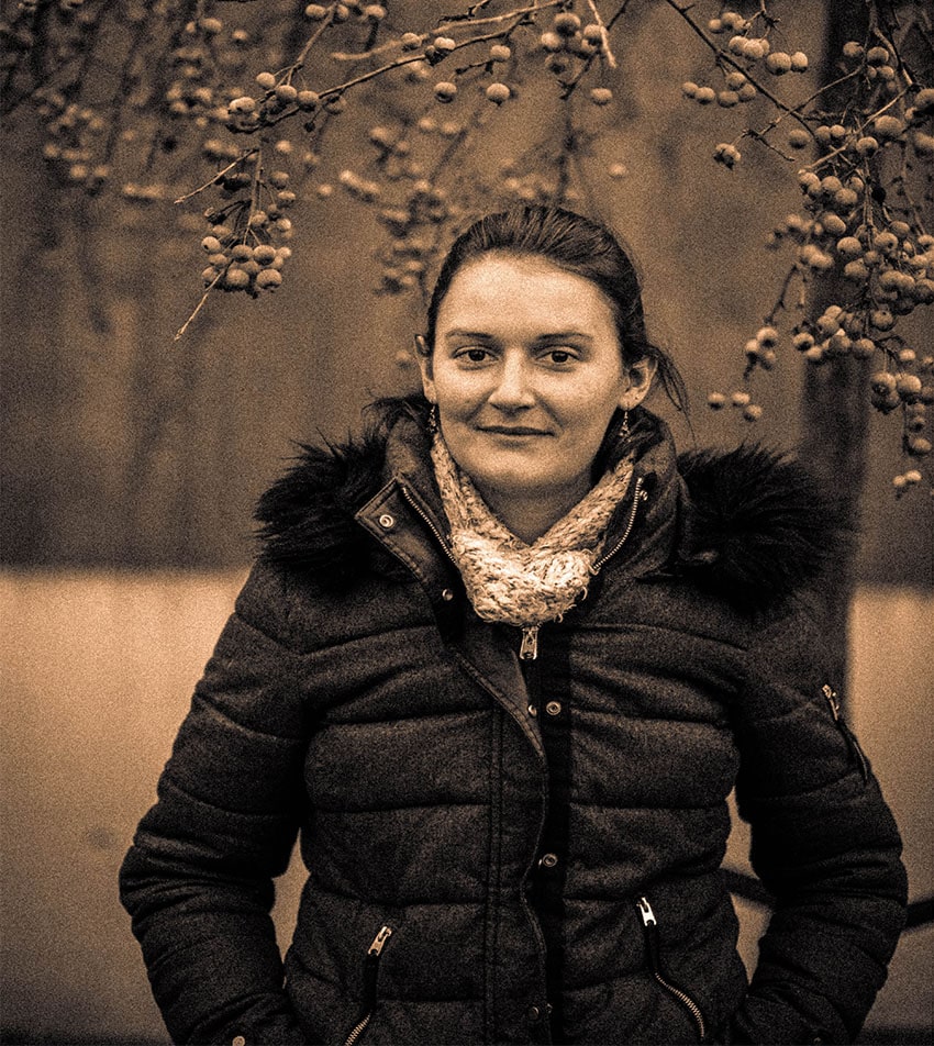 photo d'Anne Taillandier travaillée avec un effet retro